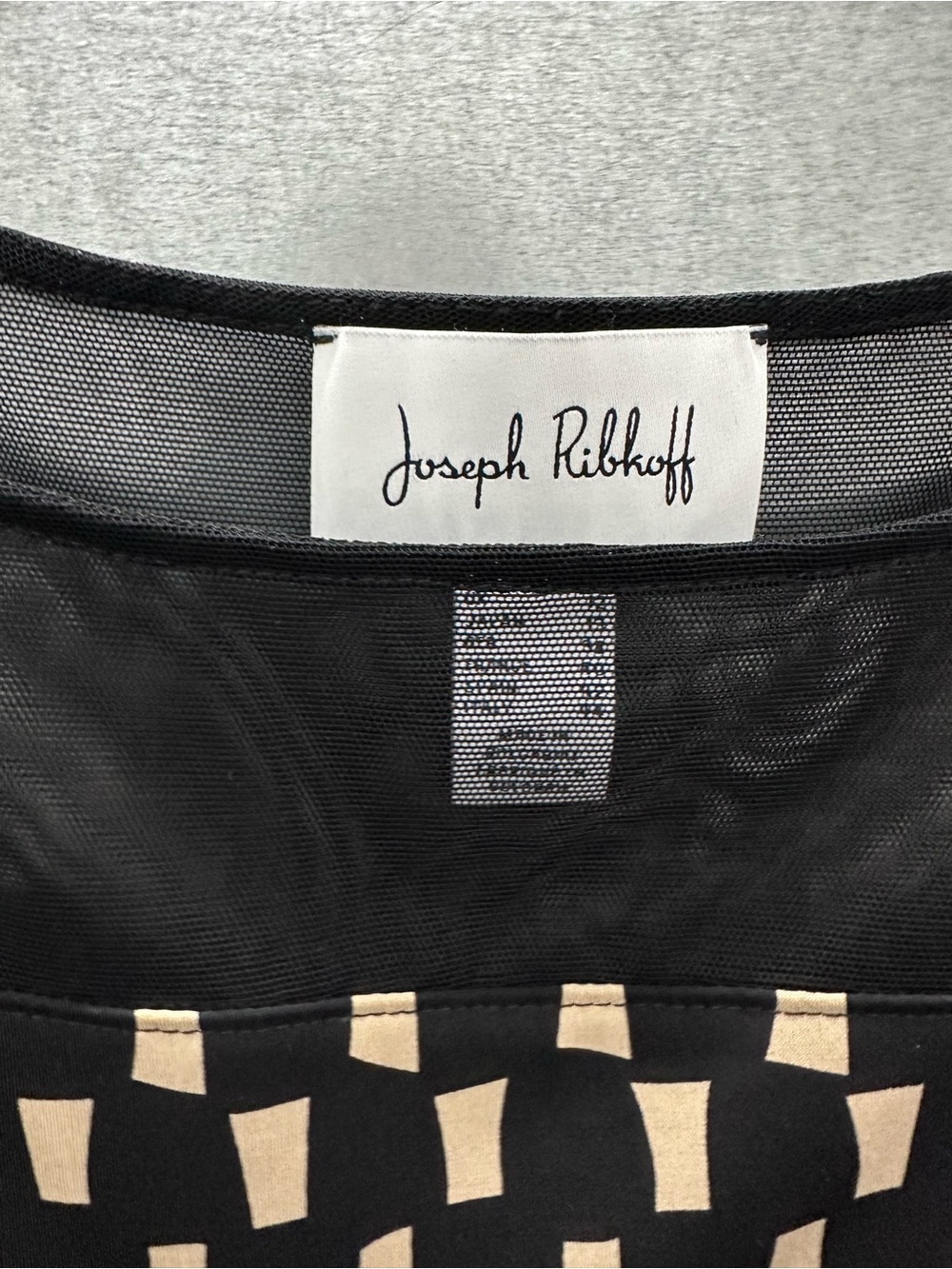 Joseph Ribkoff Mesh Geometric Top - Picture 3 of 3